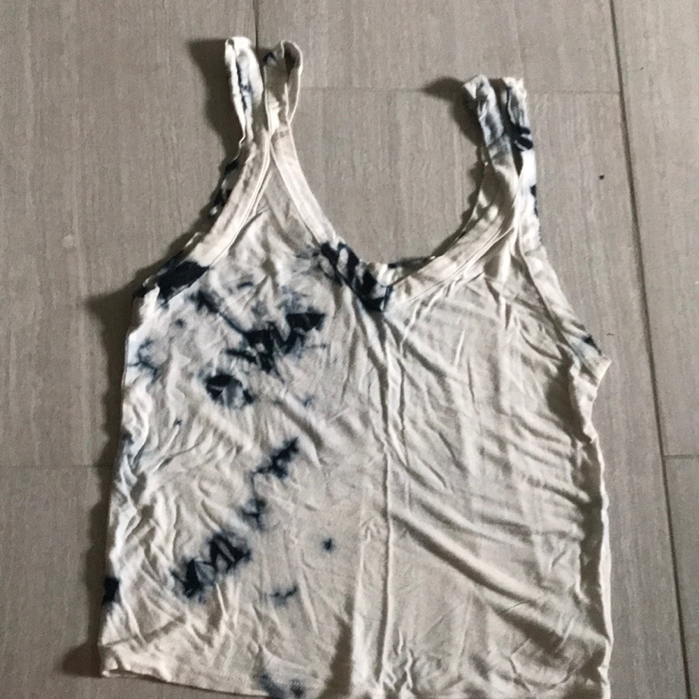White and block spotted tank top